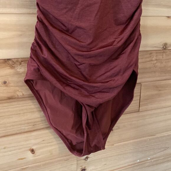 Athleta Size XSmall Aqualuxe Wide Strap Square Neck One Piece Swimsuit - Picture 4 of 12